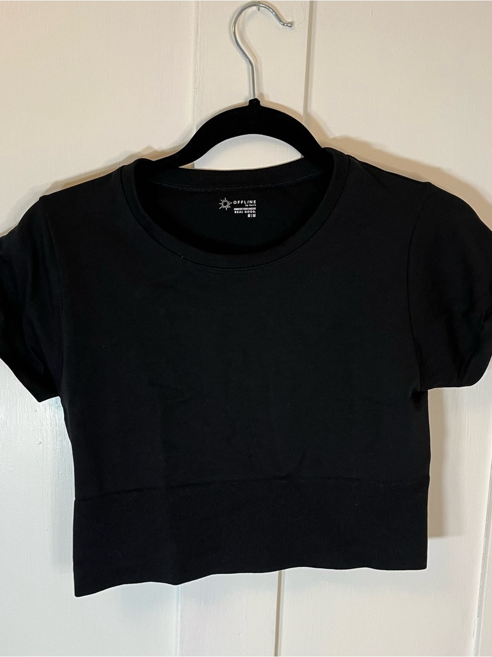 Basics Women's offline Black Cropped Crewneck Tee